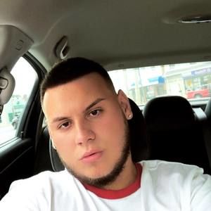 Meet your Posher, Devin